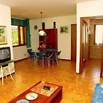 Lignano Riviera With Fireplace & Air Conditioning 利尼亚诺萨比亚多罗