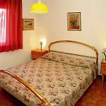 Lignano Riviera With Fireplace & Air Conditioning Appartamento Lignano Sabbiadoro