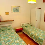 Lignano Riviera With Fireplace & Air Conditioning Appartement Lignano Sabbiadoro