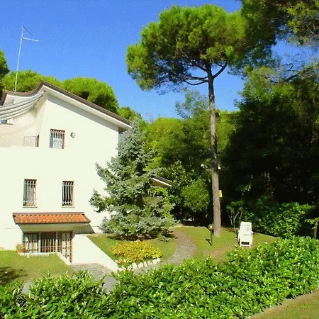 Lignano Riviera With Fireplace & Air Conditioning Apartmán Lignano Sabbiadoro